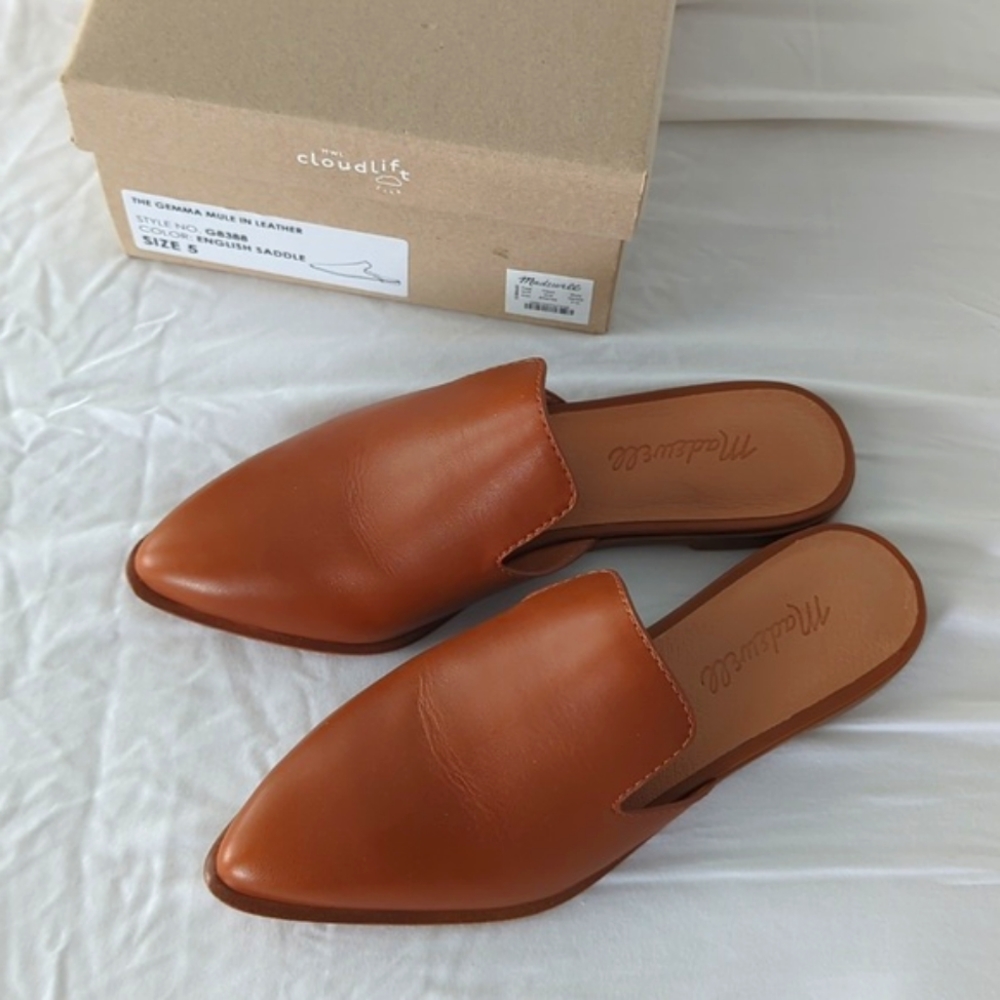 Madewell Gemma leather mule in english saddle. Size 5. NWT new in box.